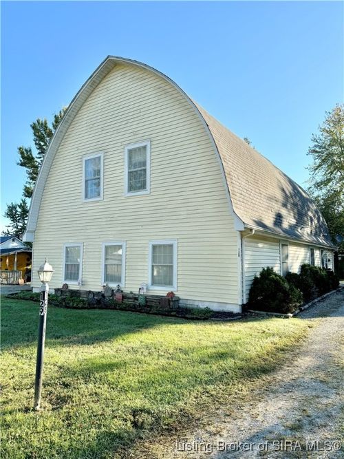 127 S 4th St, Austin, IN, 47102-1512 | Card Image