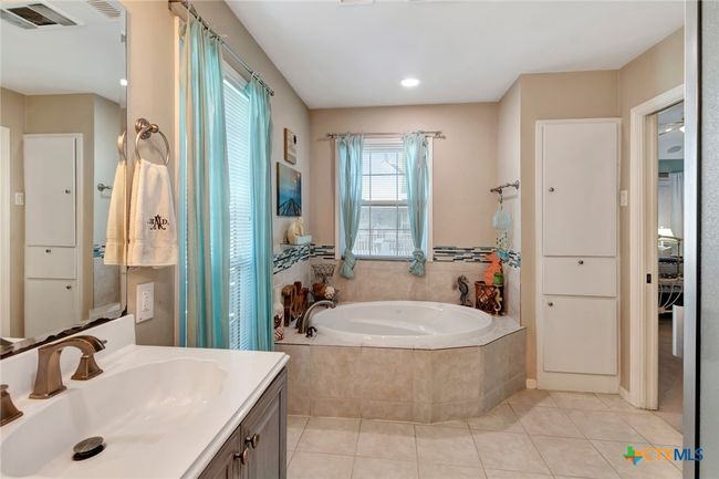612 W Jackson Ave, House other with 3 bedrooms, 3 bathrooms and null parking in Port O Connor TX | Image 21