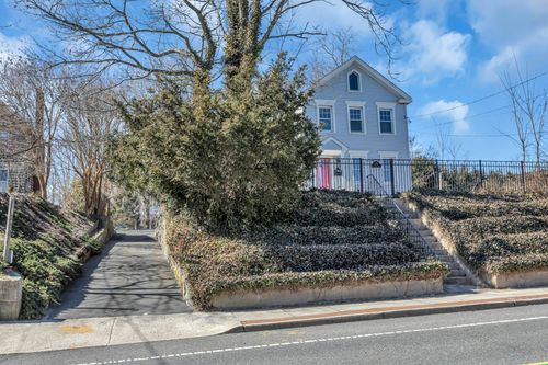 238 Blue Point Ave, Blue Point, NY, 11715-1252 | Card Image