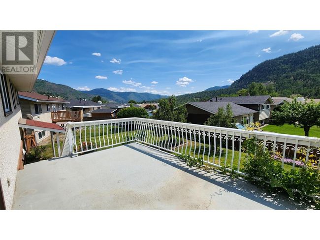 3900 Woodland Dr, House other with 3 bedrooms, 3 bathrooms and 3 parking in Trail BC | Image 18