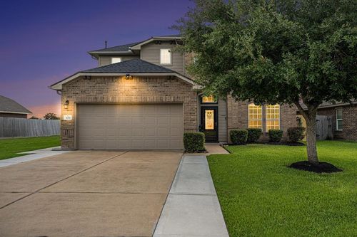 3018 Cambridge Meadows Ln, Dickinson, TX, 77539-8114 | Card Image
