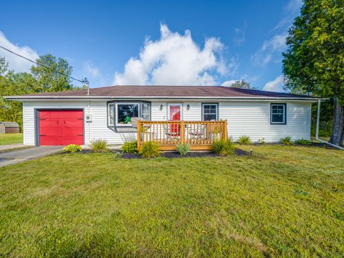 4 Mohawk St, Tupper Lake, NY, 12986-1028 | Card Image