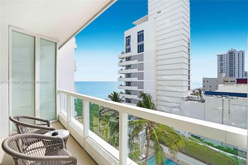 916-4391 Collins Ave, Miami Beach, FL, 33140-3212 | Card Image