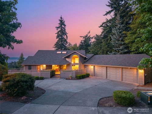 5213 Norpoint Way Ne, Tacoma, WA, 98422-4256 | Card Image