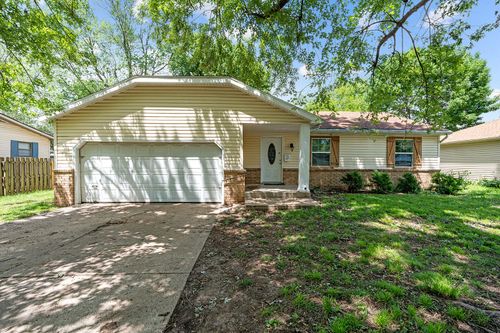 1311 W Crestview St, Springfield, MO, 65807-3332 | Card Image