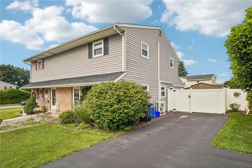 85 Faith Dr, CATASAUQUA, PA, 18032-1342 | Card Image