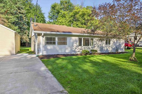 1035 S Timmers Lane, GRAND CHUTE, WI, 54914 | Card Image