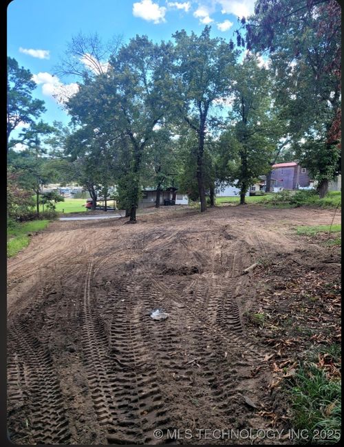 425 E 1168 Rd, Eufaula, OK, 74432 | Card Image