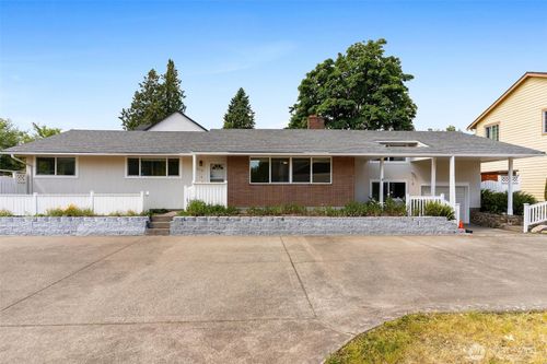 14734 59th Ave S, Tukwila, WA, 98168-4539 | Card Image