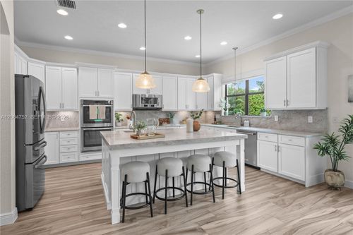 8142 Bradford Way, Parkland, FL, 33076-4480 | Card Image