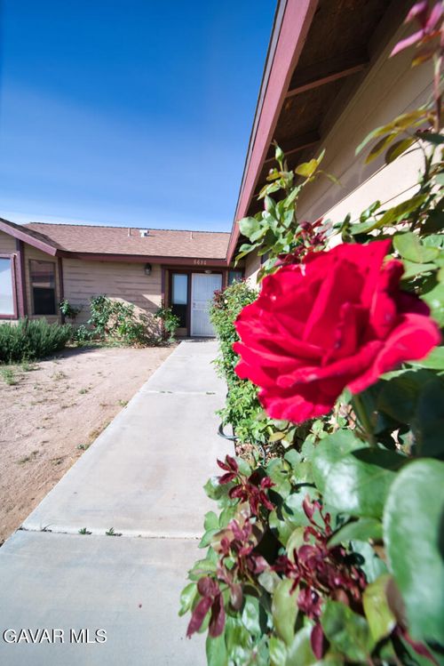 8636 Poppy Boulevard, California City, CA, 93505 | Card Image