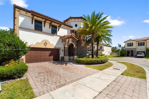 9805 Nw 86th Ter, Doral, FL, 33178-2628 | Card Image