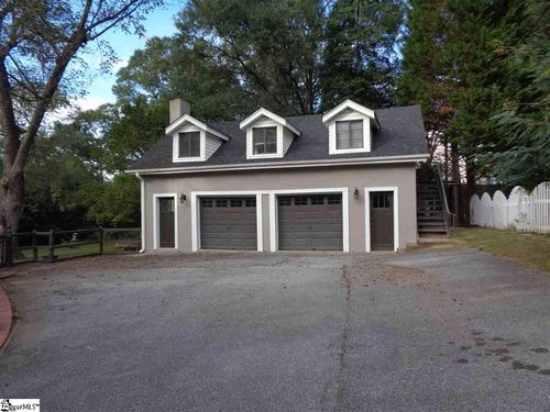 260 E Greer St, Greer, SC, 29650-4906 | Card Image