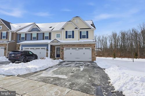20 Griffin Way, YARDLEY, PA, 19067-6482 | Card Image
