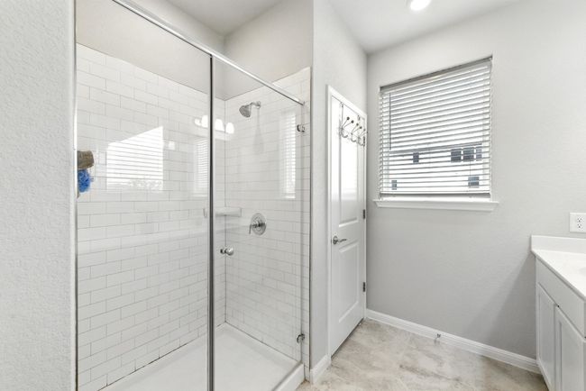 Walk-in shower and linen closet | Image 15