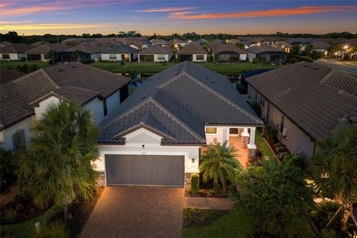 11112 Devonbridge Dr, Palmetto, FL, 34221-1759 | Card Image