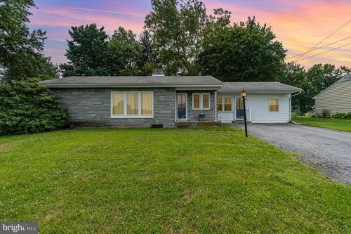 1210 Forge Rd, CARLISLE, PA, 17013-3108 | Card Image