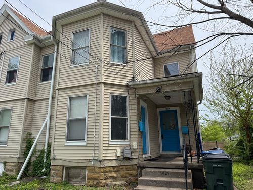 1-1421 Grand Ave, Davenport, IA, 52803-4285 | Card Image