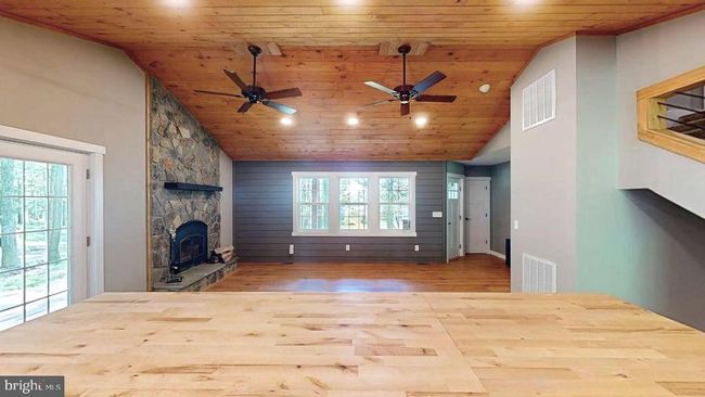 542 Hidden Acres Rd, House other with 3 bedrooms, 3 bathrooms and null parking in MOUNT STORM WV | Image 12