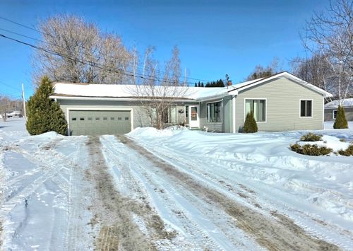 7 Lynn Drive, Caribou, ME, 04736 | Card Image