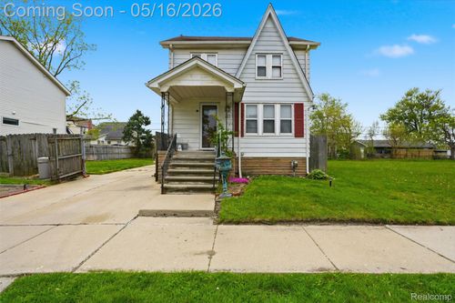 221 Bondie St, Wyandotte, MI, 48192-2729 | Card Image
