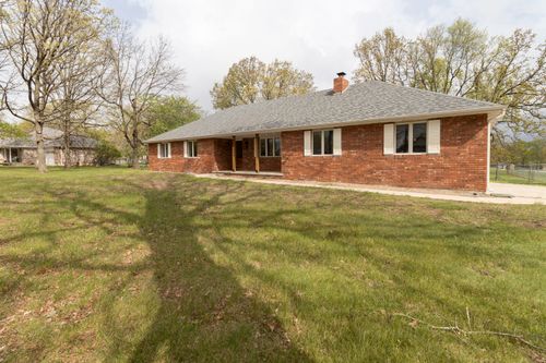 489 Meadowview Dr, Marshfield, MO, 65706-2418 | Card Image
