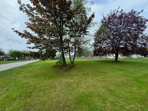 3425 Bramble Dr, Saginaw, MI, 48603-7208 | Card Image