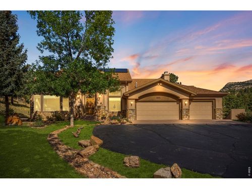 303 Green Pine Ct, Estes Park, CO, 80517-8719 | Card Image