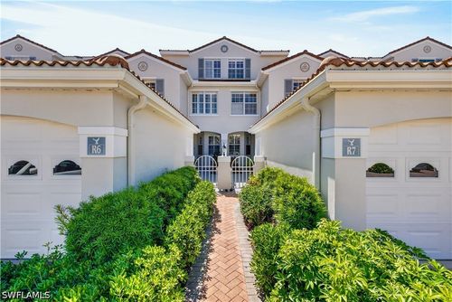 r7-8420 Excalibur Cir, NAPLES, FL, 34108-6756 | Card Image