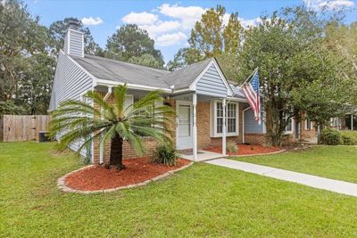 1910 Gina Dr, Townhouse with 2 bedrooms, 2 bathrooms and null parking in Tallahassee FL | Image 2