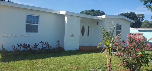 131 Se Serenata Ct, Port St. Lucie, FL, 34983-2136 | Card Image