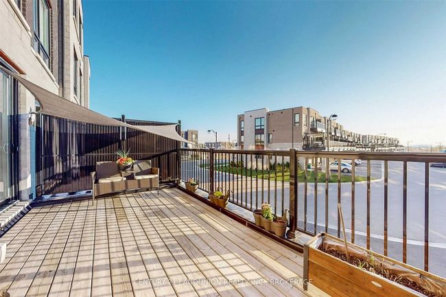 8 La Tache Cres, House attached with 4 bedrooms, 4 bathrooms and 4 parking in Markham ON | Image 20