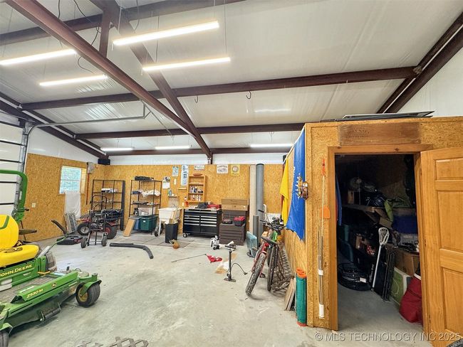 20413 Allen Rd, House other with 2 bedrooms, 2 bathrooms and null parking in Tahlequah OK | Image 11