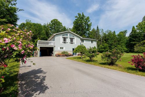 3 Hemlock St, Fenelon Falls, ON, K0M1N0 | Card Image