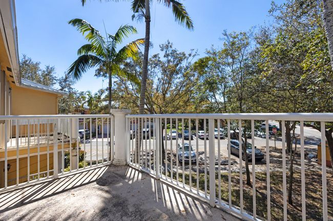 141 - 2122 Shoma Dr, Condo with 3 bedrooms, 3 bathrooms and null parking in Royal Palm Beach FL | Image 10