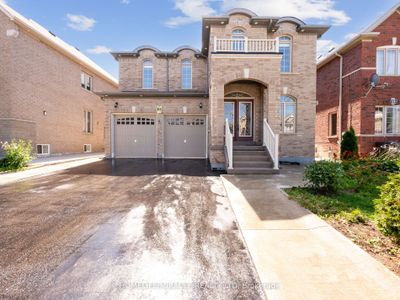 9 Valerian St, House other with 4 bedrooms, 5 bathrooms and 6 parking in Brampton ON | Image 2