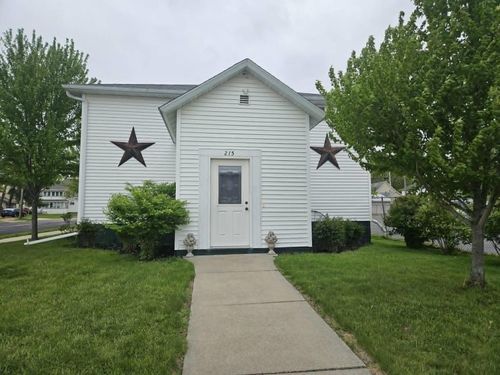 215 W Depot Street, Marshfield, WI, 54449 | Card Image