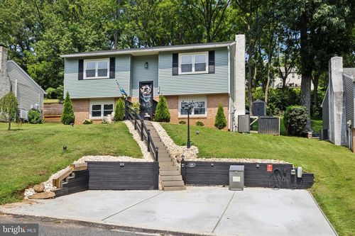 43 Lindy Ln, BOYERTOWN, PA, 19512-8670 | Card Image