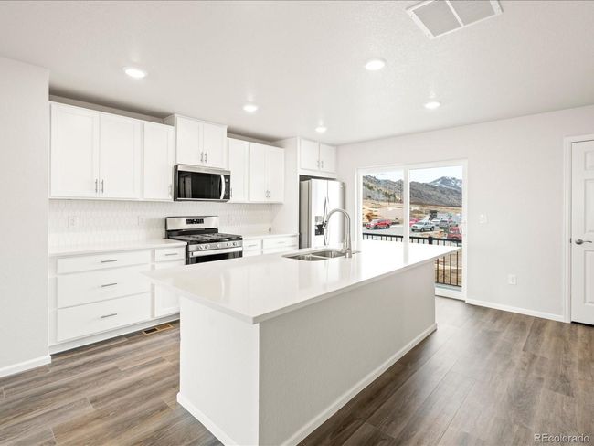 14422 Pansy Loop, Townhouse with 3 bedrooms, 4 bathrooms and 2 parking in Morrison CO | Image 9