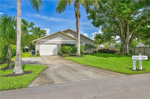 27006 Elaine Dr, Bonita Springs, FL, 34135-6056 | Card Image