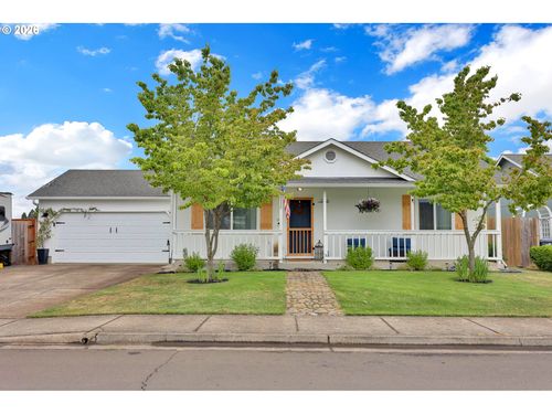 3938 Douglas Dr, Springfield, OR, 97478-5582 | Card Image