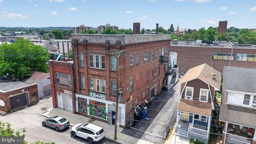 22 N State St, YORK, PA, 17403-1630 | Card Image