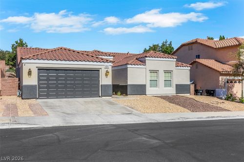 1013 Black Olive St, Henderson, NV, 89002-9272 | Card Image