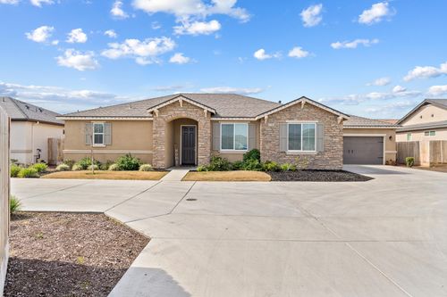 3185 Dorset St, Tulare, CA, 93274-1169 | Card Image