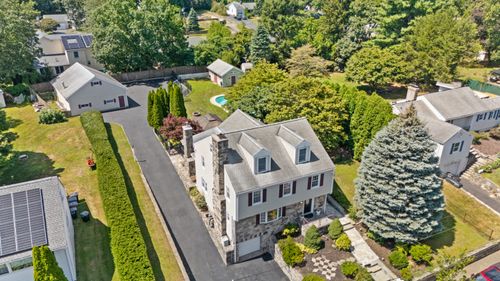 24 Haig Ave, Stamford, CT, 06905-2921 | Card Image