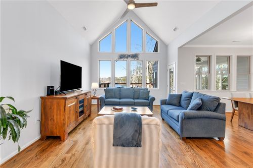 803 Barefoot Cove Dr, West Union, SC, 29696-3629 | Card Image