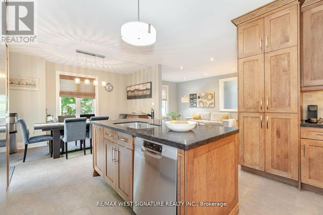 12 Gosling Rd, House other with 4 bedrooms, 4 bathrooms and 5 parking in Maple ON | Image 11