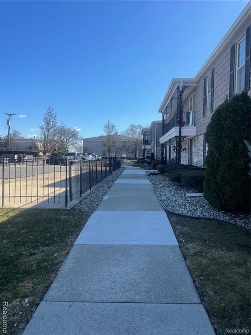 unit-36-24360 E River Rd, Grosse Ile, MI, 48138-1746 | Card Image