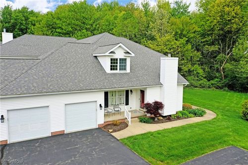 502 Turnberry Court Ne, Warren, OH, 44484 | Card Image