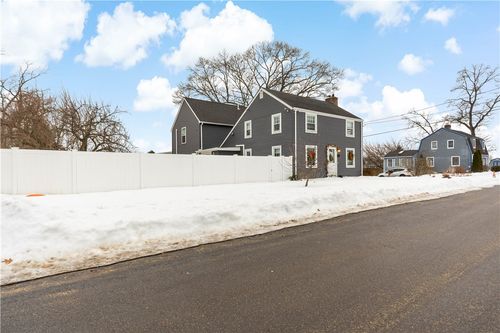 48 Rowe Ave, Warwick, RI, 02889-3855 | Card Image